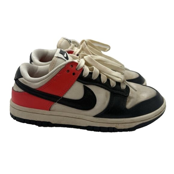 Nike Dunk Low SE Black Toe Bright Crimson Women's Size 5 Pale Ivory HQ3423-635 - Picture 1 of 9